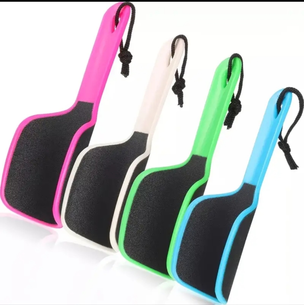 1pc Curved Foot Scrubber (color varies)